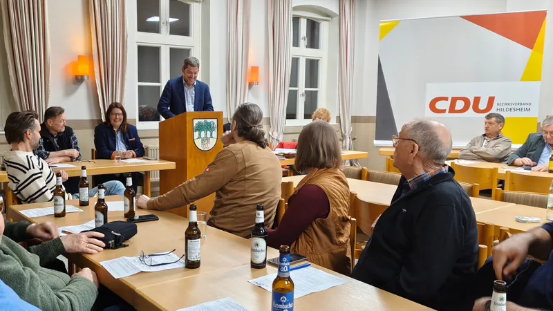 Kai Dräger einstimmig zum Bürgermeisterkandidaten gewählt